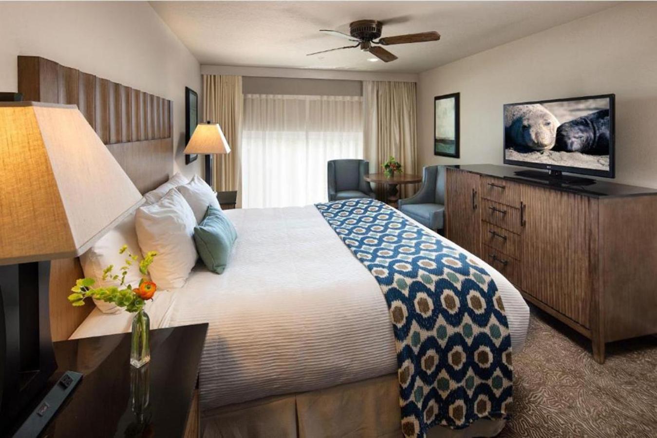 Cambria Landing Inn And Suites Zewnętrze zdjęcie