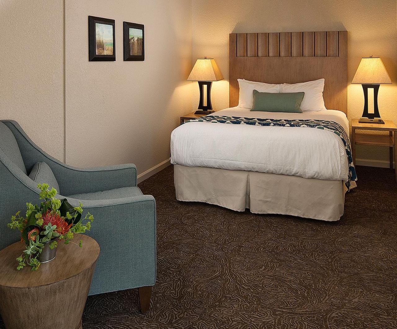 Cambria Landing Inn And Suites Zewnętrze zdjęcie